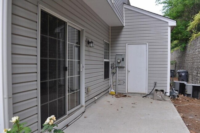 Building Photo - 940 Prestwyck Ct