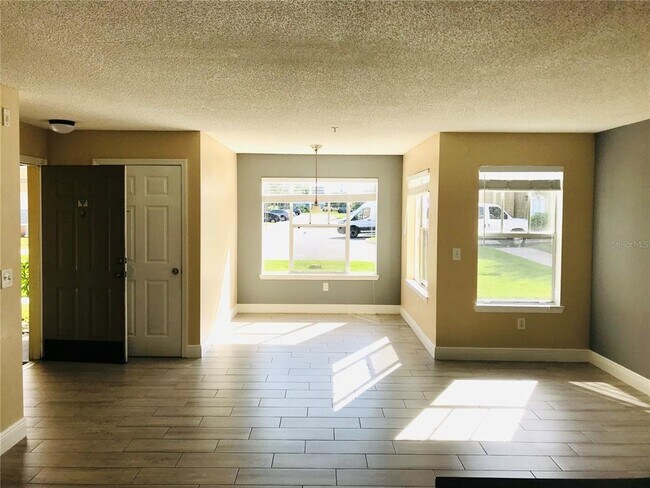 Building Photo - 2209 Antigua Pl