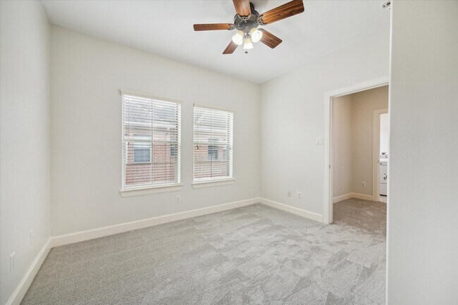 Building Photo - 1408 Birdsall St