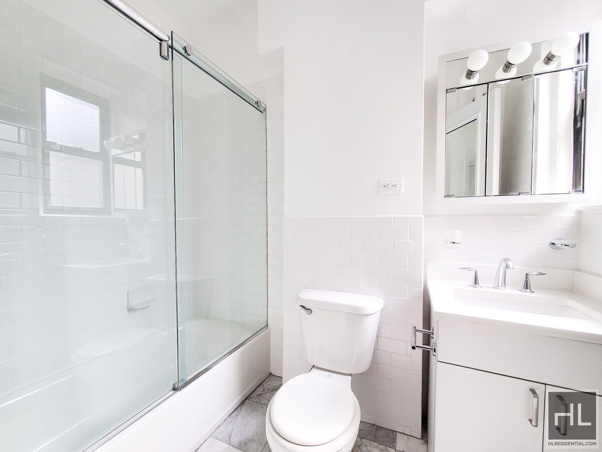 Building Photo - EAST 46 STREET