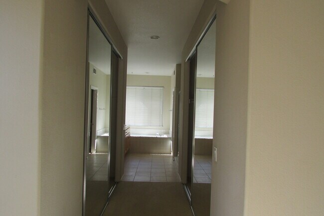 Building Photo - Coming Soon....Lovely 3 Bedroom in Carlsbad