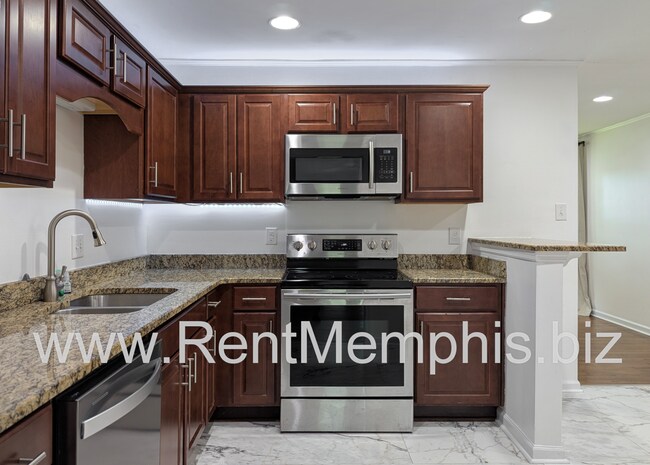 Building Photo - 5049 Alrose Ave