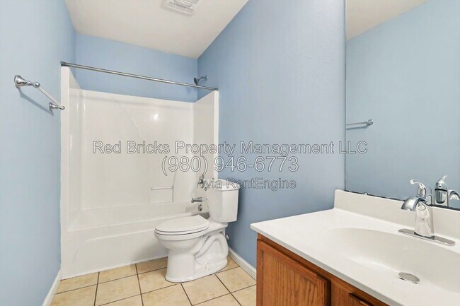 Building Photo - 10805 Dry Stone Dr