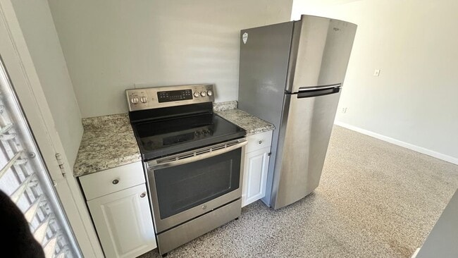 Building Photo - 2323 Belmar Dr