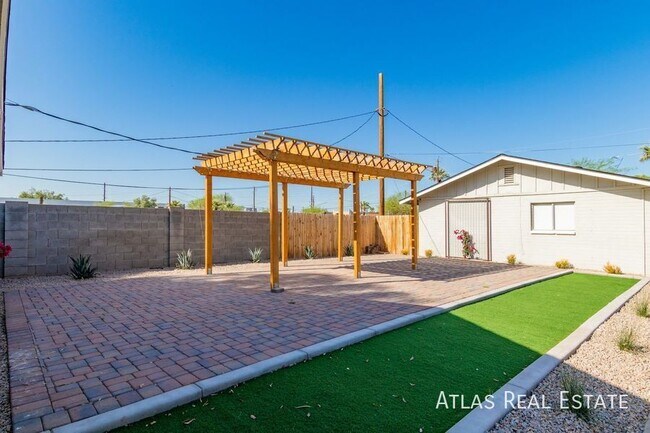 Building Photo - 4310 N 14th St