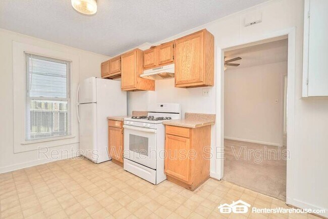 Building Photo - 112 W Seaview Ave