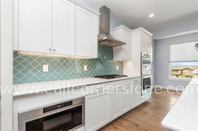 Building Photo - 314 Eclipse Dr