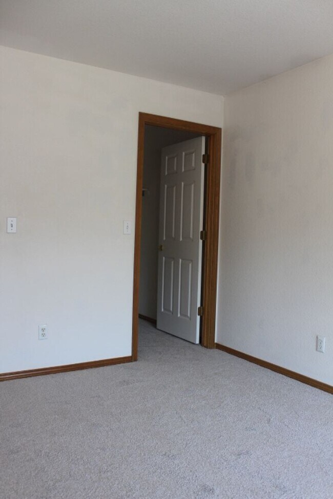 Building Photo - Arvada Home near Standley Lake with 4 BR/4 BA!