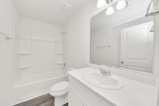 Building Photo - 10314 Valley Vista Dr