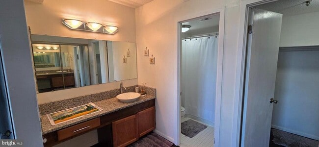 Building Photo - 3709 S George Mason Dr