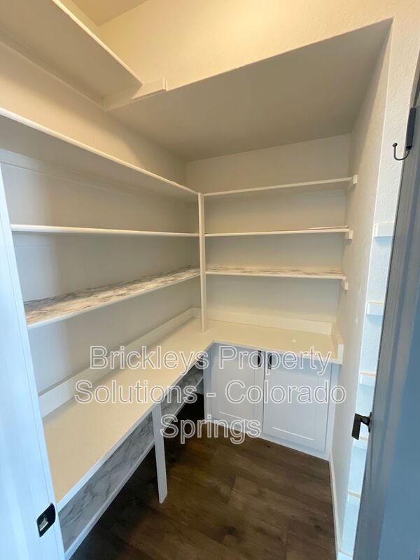 Building Photo - 7227 Berrybrook Ln