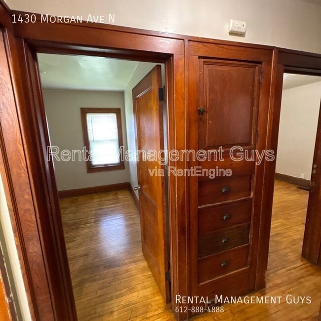 Building Photo - 1430 N Morgan Ave