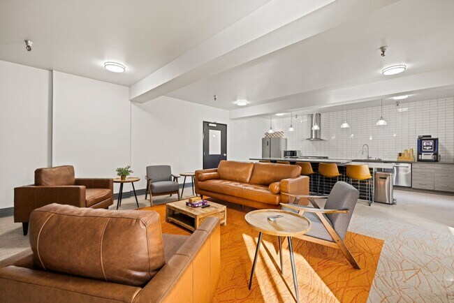 Building Photo - Shorter term leases welcome! - 1 bed 1 bat...