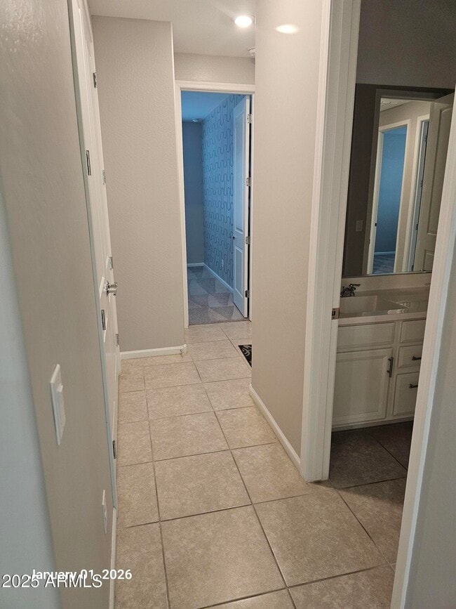 Building Photo - 44939 W Norris Rd