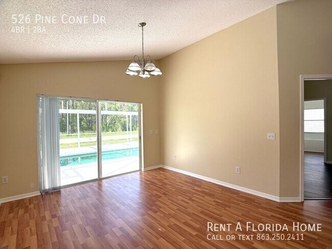 Building Photo - 526 Pine Cone Dr