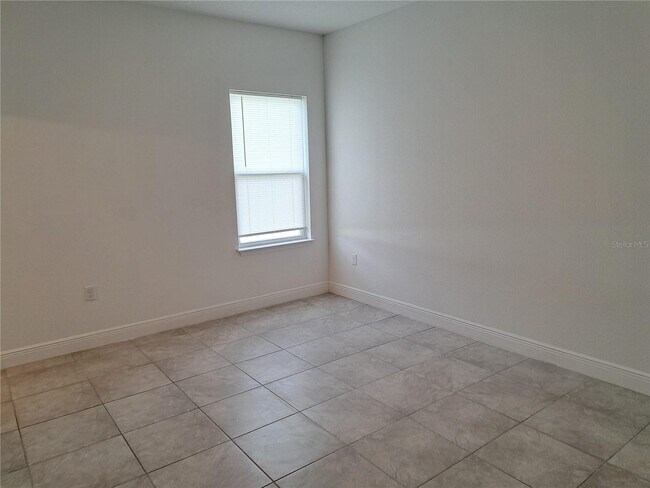 Building Photo - 16558 SW 30th Ter Rd