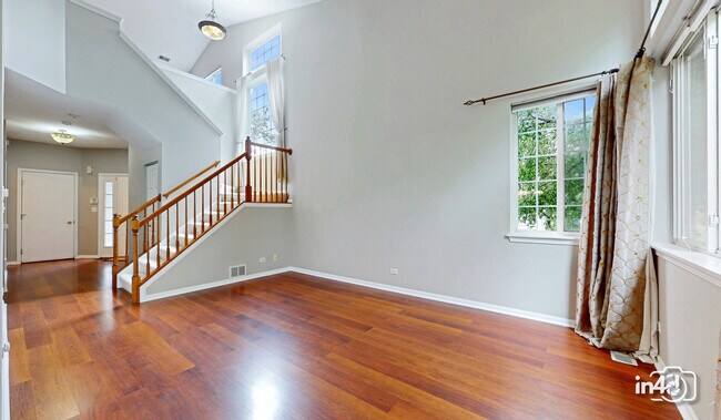 Building Photo - 2917 Kentshire Cir