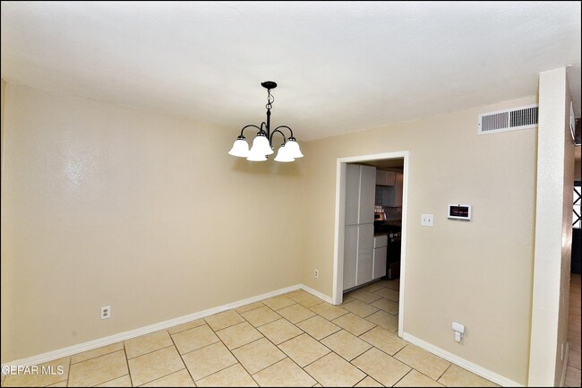 Building Photo - 4504 R J Lunn Ct