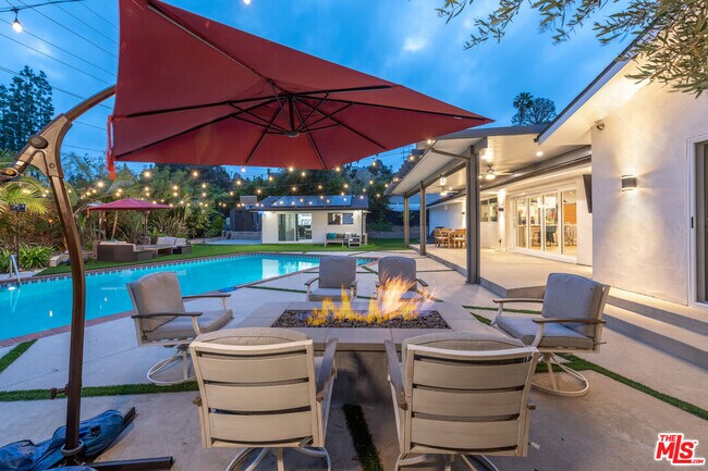 Building Photo - 4629 Cerro Verde Pl