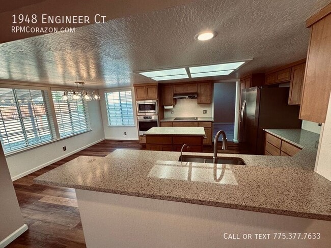 Building Photo - 1948 Engineer Ct