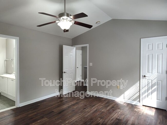 Building Photo - 467 Doughton Ln