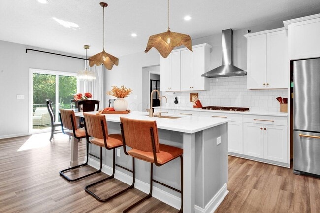 Building Photo - 354 Passina Rd