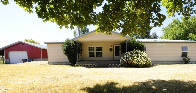 Primary Photo - 2468 W Poleline Ave