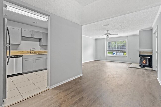 Building Photo - 11811 Skylake Pl