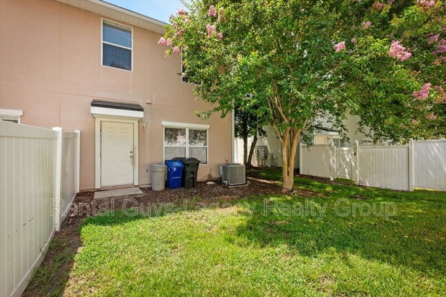 Building Photo - 512 Southbranch Dr