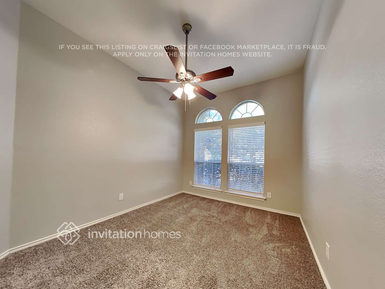 Building Photo - 2919 Crystal Way