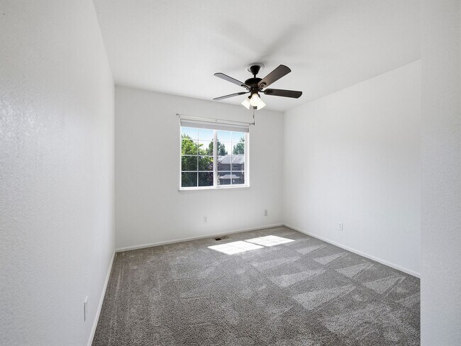 Building Photo - 2039 Sandhill Crane Cir