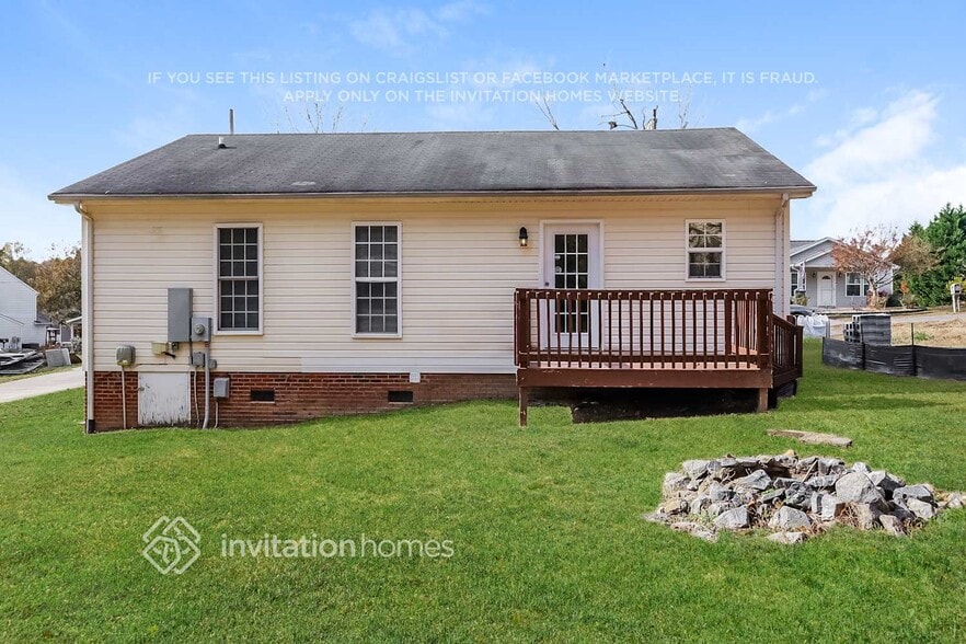 Building Photo - 131 Wayne Ave