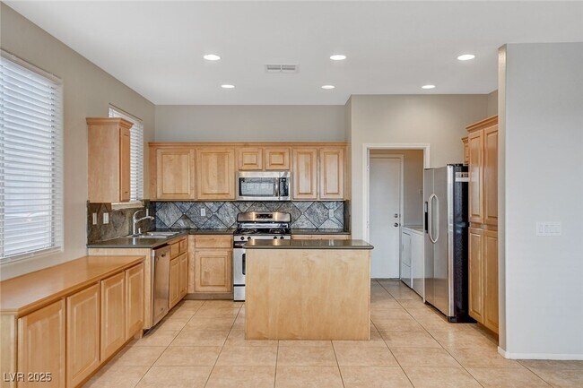 Building Photo - 1289 Corista Dr