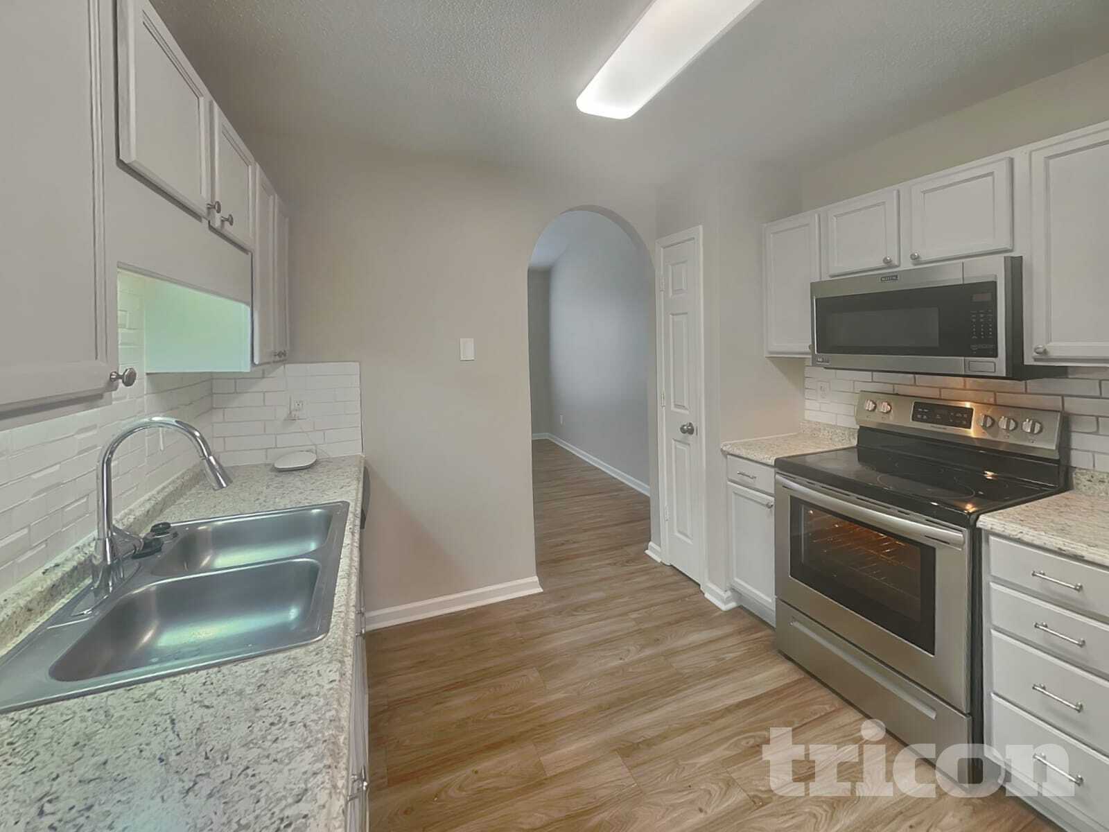 Building Photo - 6008 Bradford Ct