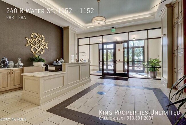 Building Photo - 240 N Water St