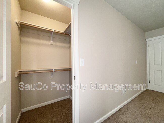 Building Photo - 3069 SW Lanterna Pl