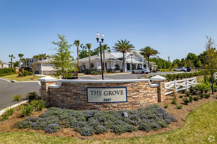 5697 SW 49th Rd Ocala, FL 34474-5623 - The Grove at Ocala