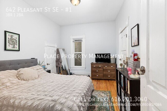 Building Photo - 642 Pleasant St SE