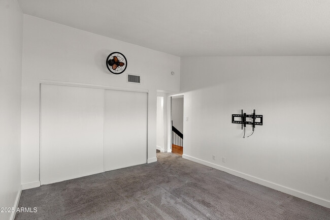 Building Photo - 5621 N 79th St