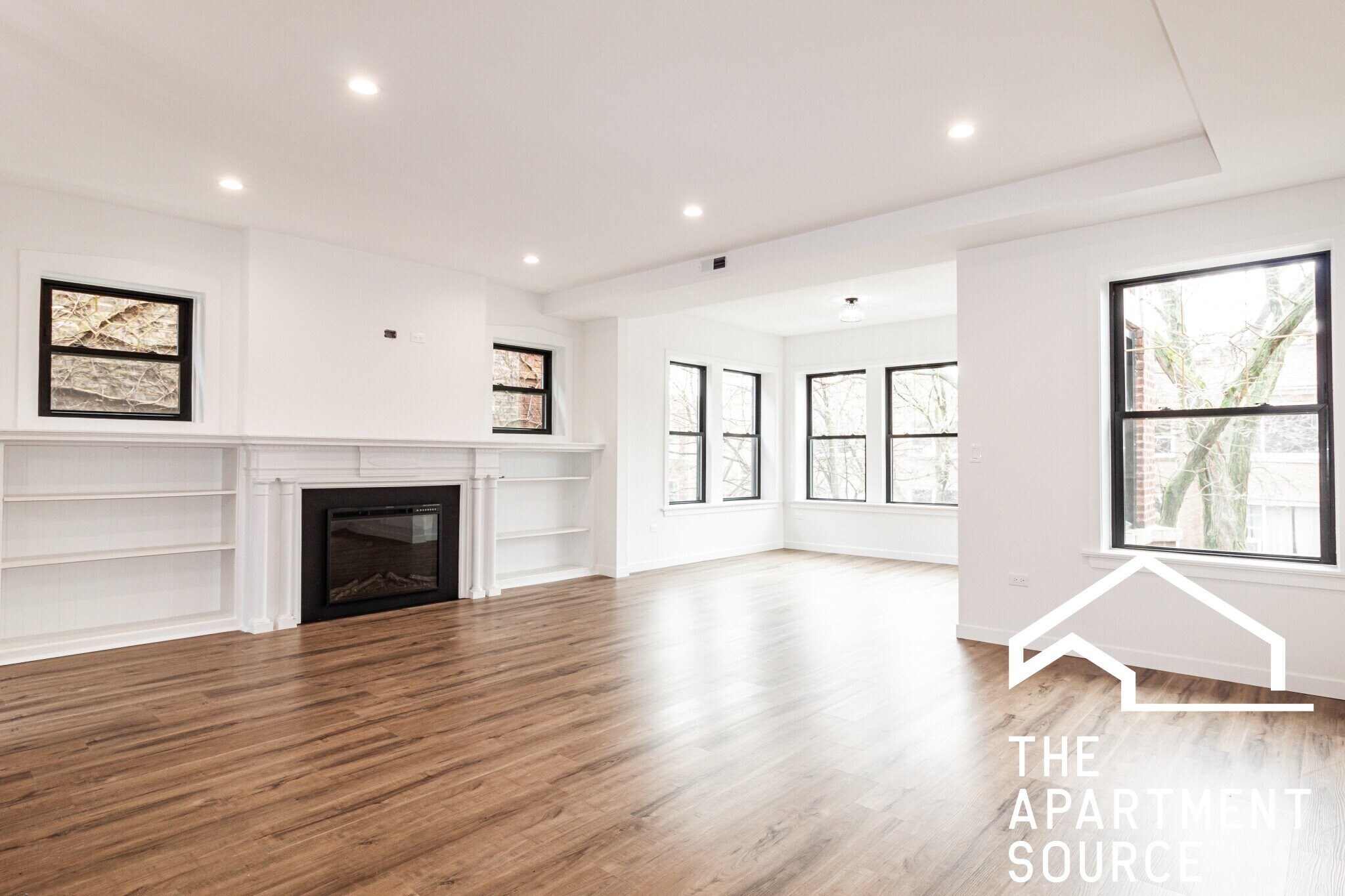 Building Photo - 1426 W Jonquil Terrace