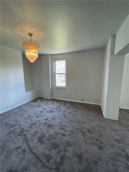 Building Photo - 1367 Montezuma St