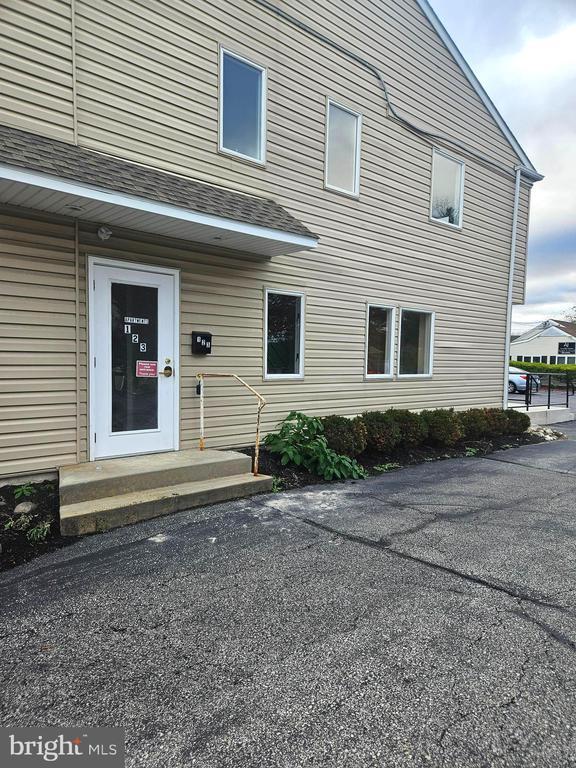 Building Photo - 454 Germantown Pike