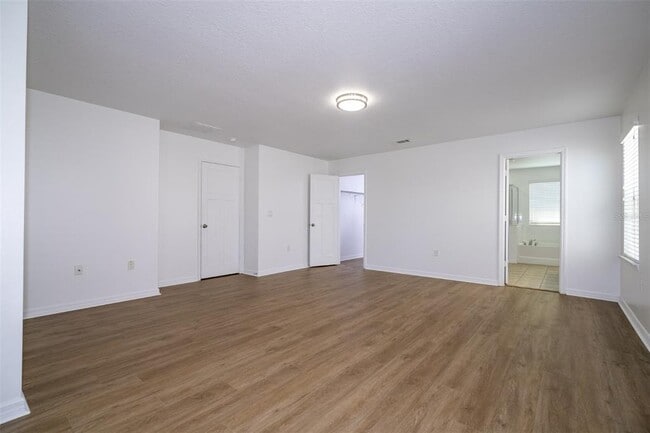 Building Photo - 133790 Ingelnook Dr