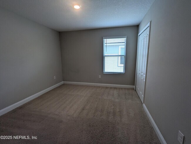 Building Photo - 126 Zancara St