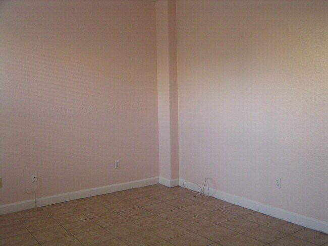 Building Photo - 3514 Shoma Dr