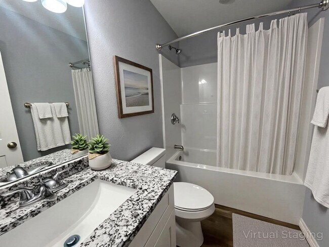 Building Photo - Tired of Nightly Rental Rates - New Never Occupied - Brand New 2 bedroom 2 bath Duplex in Kimberl...