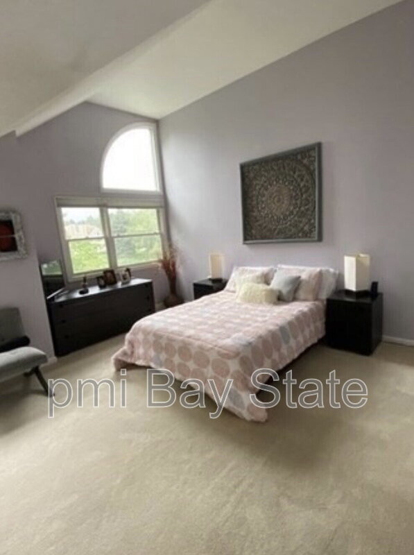 Building Photo - 10 Merganser Way