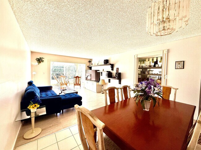 Building Photo - 9440 SW 8th St