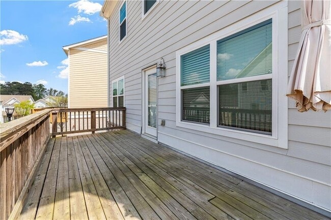 Building Photo - 156 Adams Cir