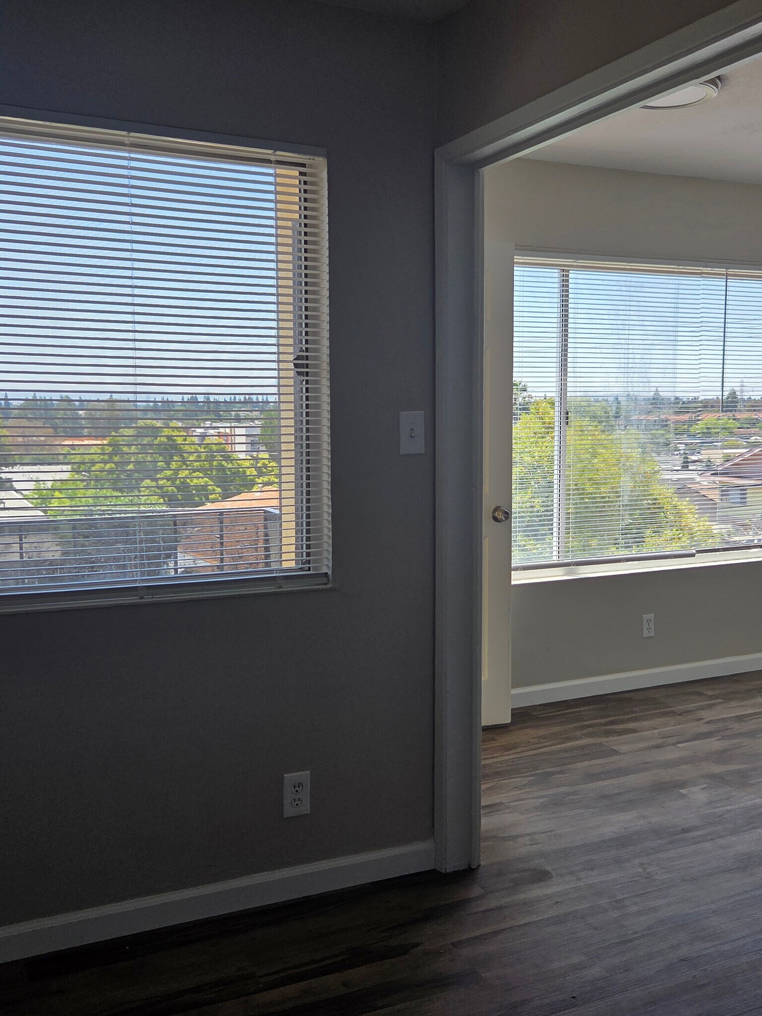 Building Photo - 25684 Spring Dr